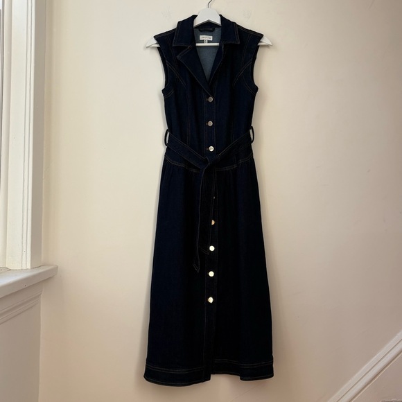 Adelyn Rae Navy Sleeveless Midi Dress - Picture 16 of 16